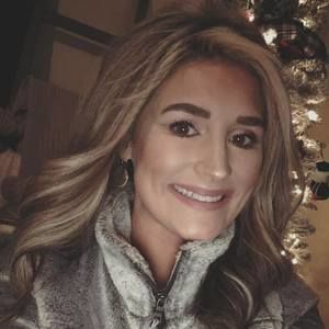 Meet your Posher, Lorie